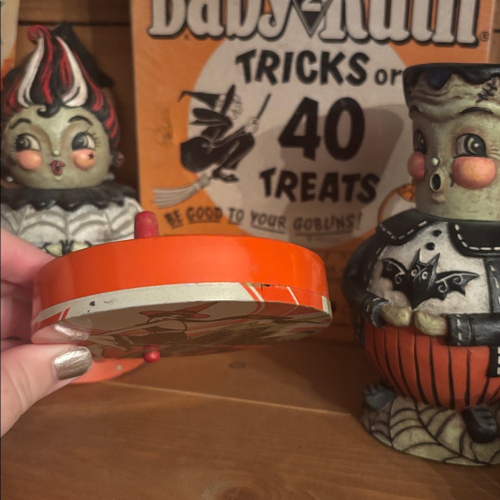 Witch Tin Rachet Noise Maker Vintage Halloween 1930's Art Deco Great condition - Picture 3 of 6